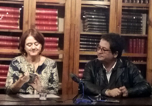Gloria Gutierrez recoge el premio